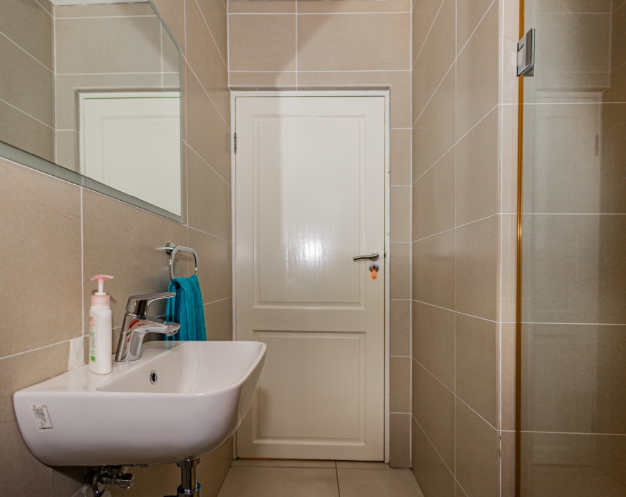 6 Bedroom Property for Sale in Baronetcy Estate Western Cape